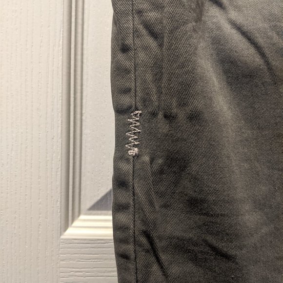 Insight Grey Jeans with pink detail stitch & heart - Picture 5 of 5